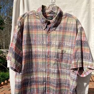 Short sleeve cotton shirt. 100% cotton and tailored in India. Size L